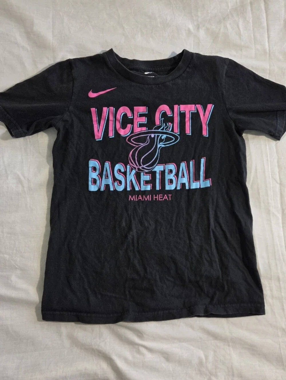 Boys Nike Jordan + Miami Heat Vice City T-Shirt Bundle Size Youth Small